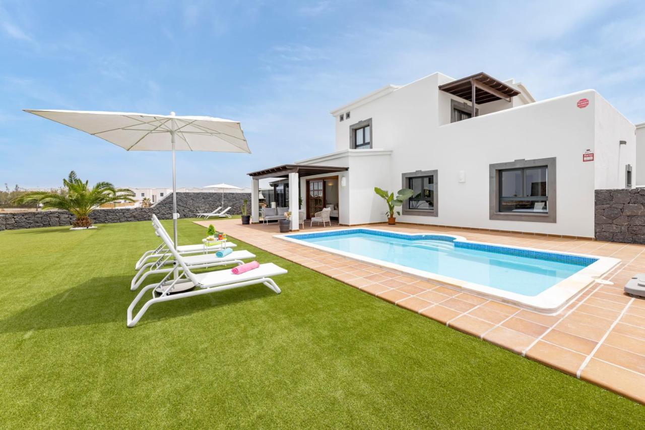 Lanzarote Villa Zafiro Game Room 16 Playa Blanca  Exterior photo